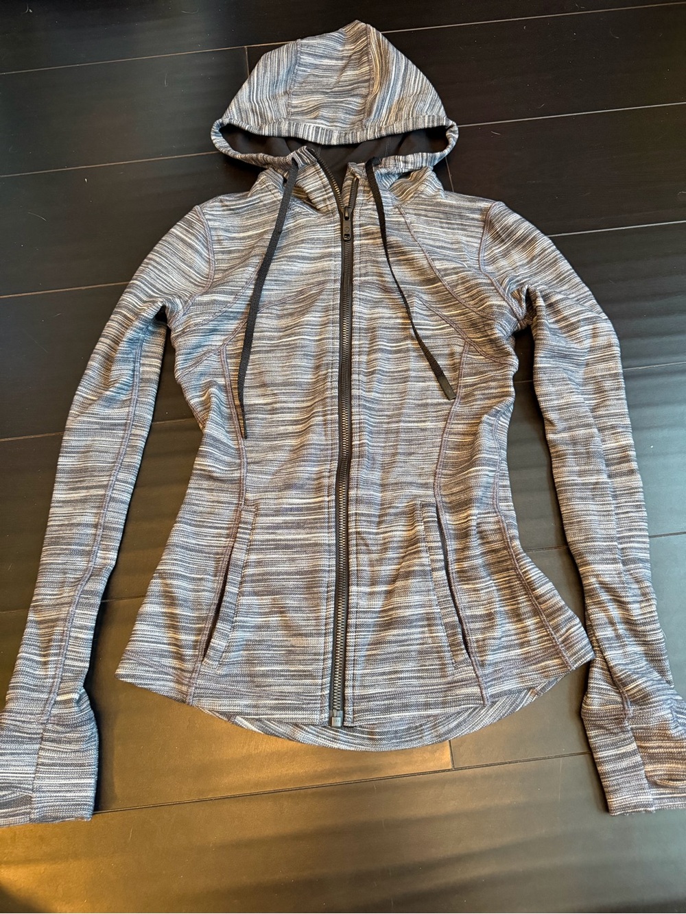 LULULEMON hooded define jacket gray EUC size 4 sweatshirt full zip